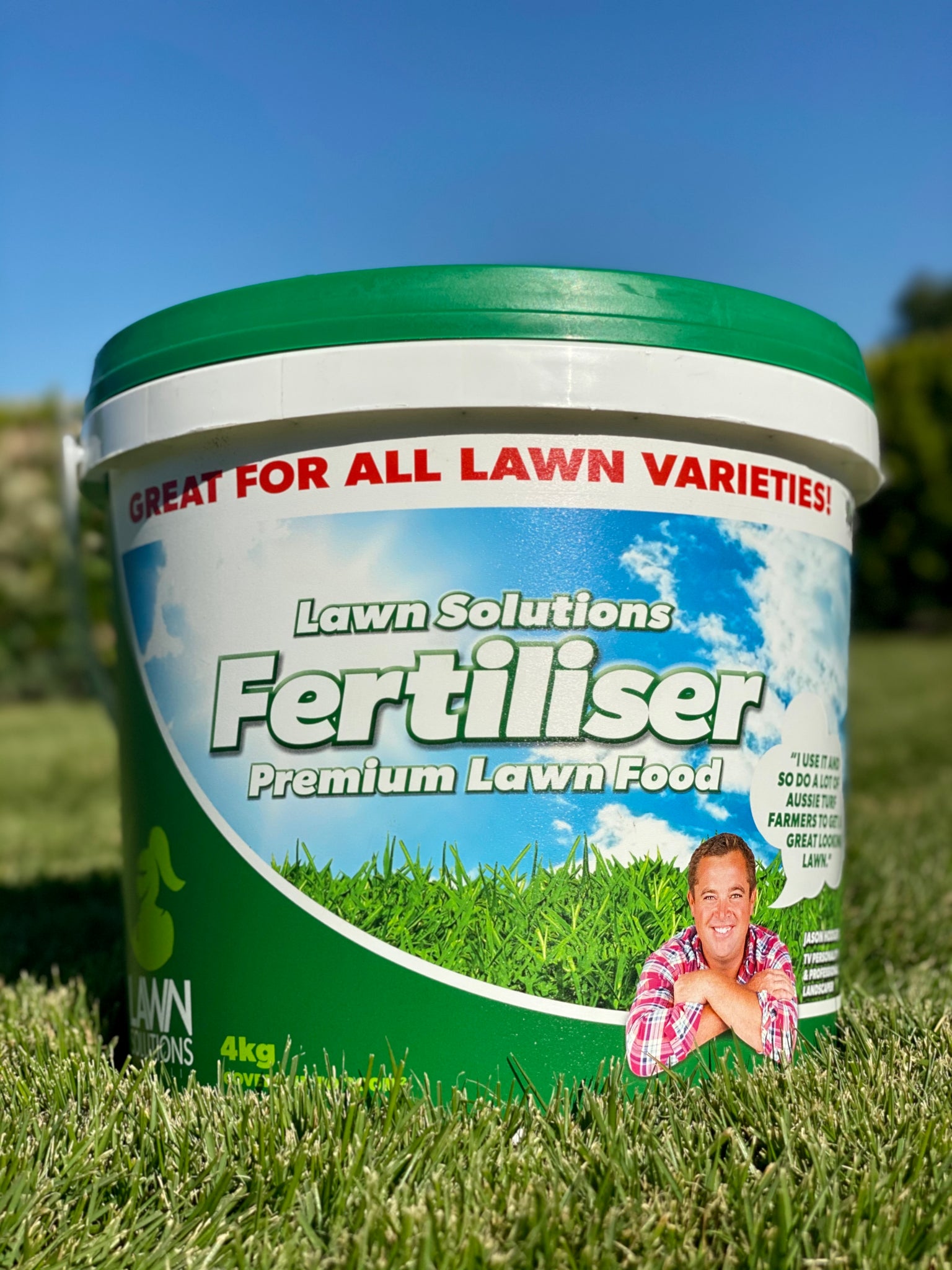 LSA Premium Lawn Fertiliser - 4kg or 10kg